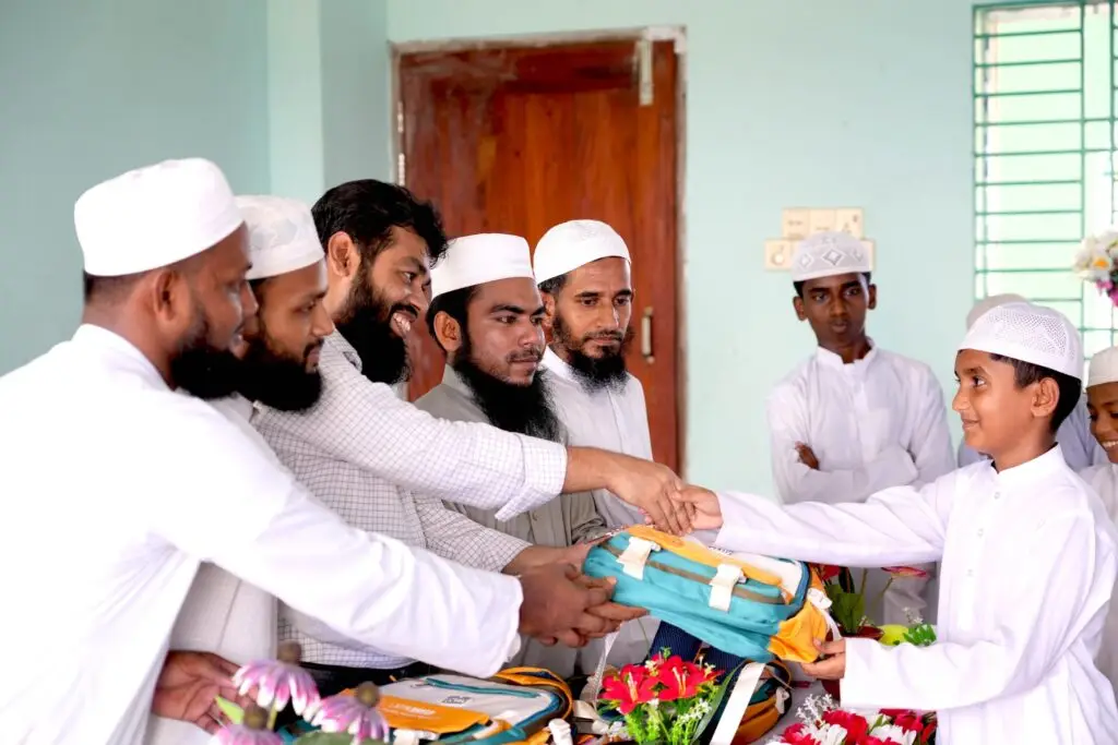 bag distribution by gazi